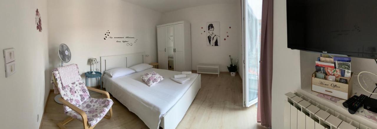 Il Nido Di Tiffany Apartman Massino Visconti Kültér fotó