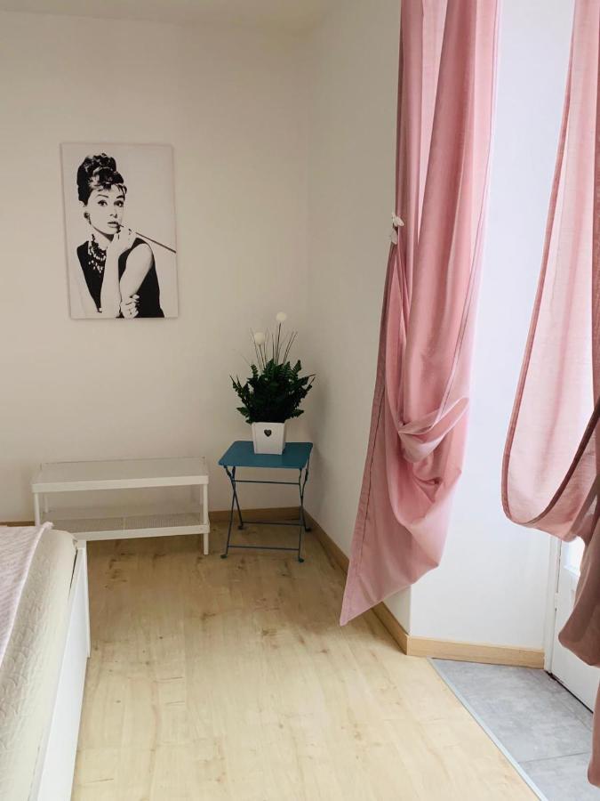 Il Nido Di Tiffany Apartman Massino Visconti Kültér fotó